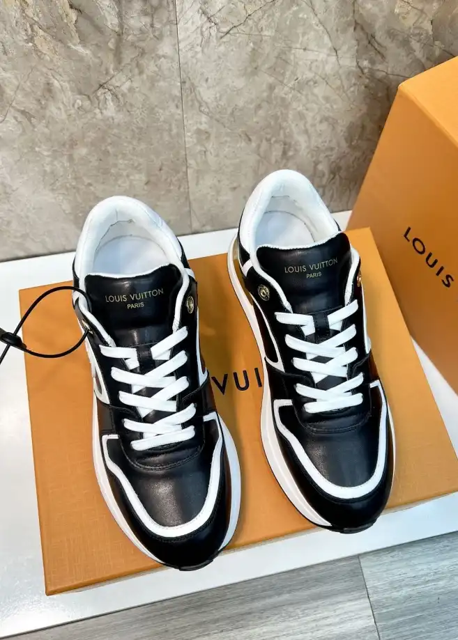 hype Louis Vuitton Sneakers