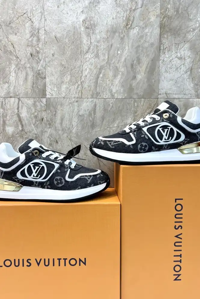 hype Louis Vuitton Sneakers