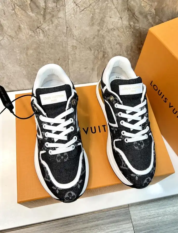 hype Louis Vuitton Sneakers