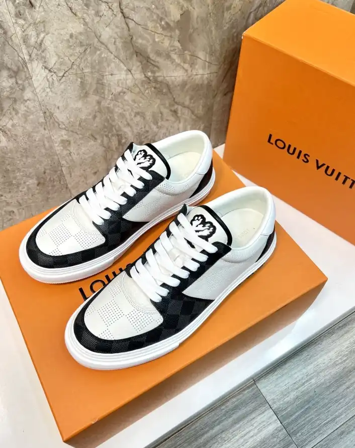 hype Louis Vuitton Sneakers