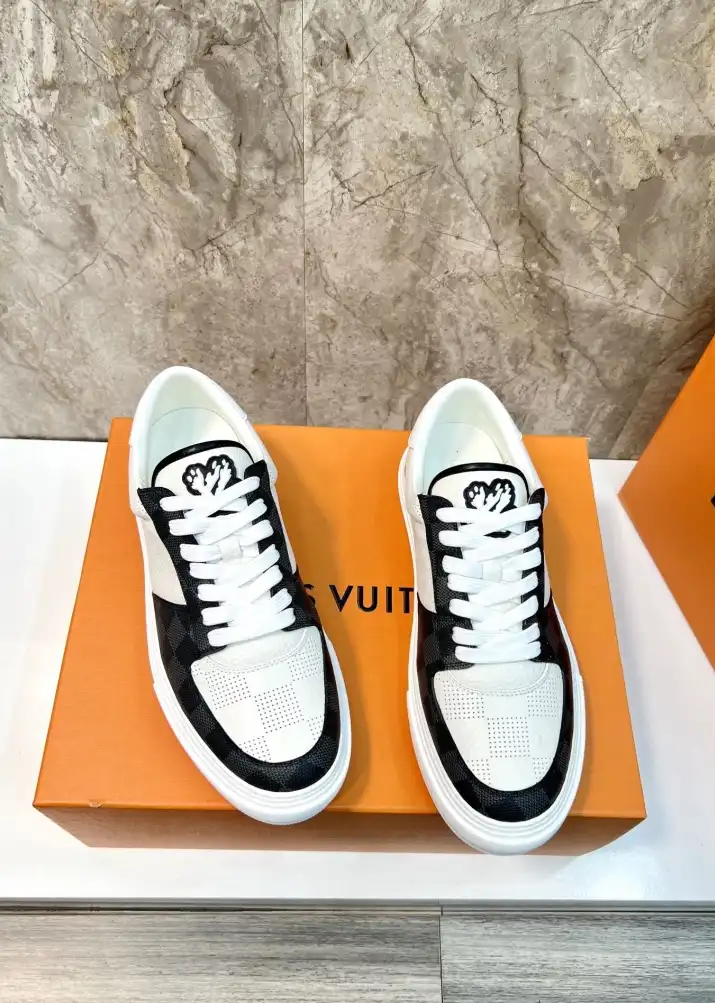 hype Louis Vuitton Sneakers