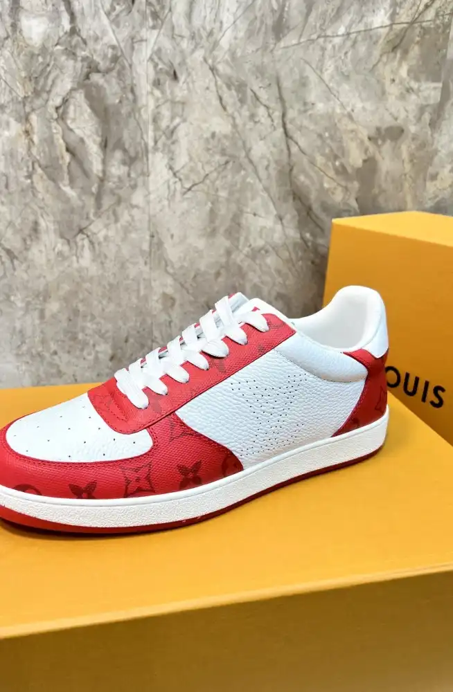 hype Louis Vuitton Sneakers