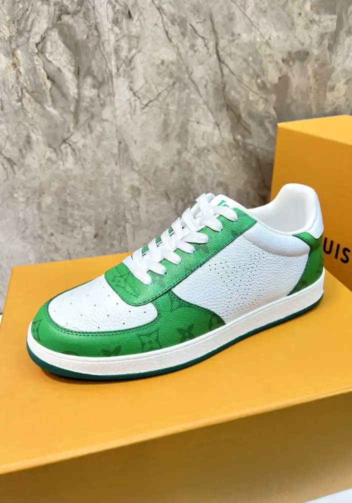 hype Louis Vuitton Sneakers