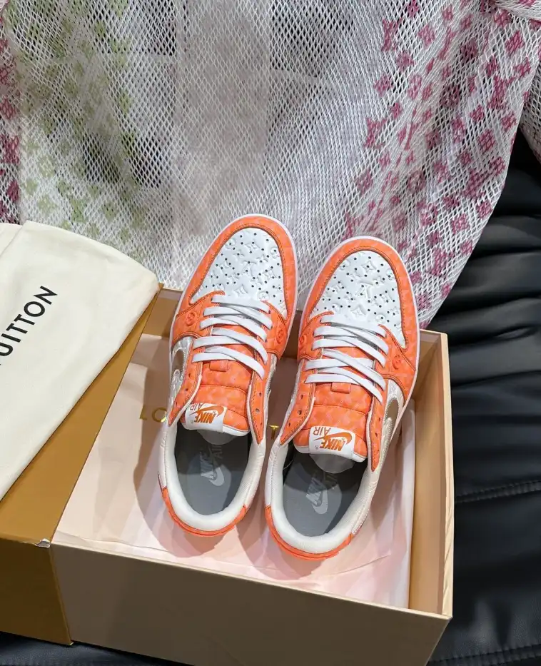 hype Louis Vuitton Sneakers