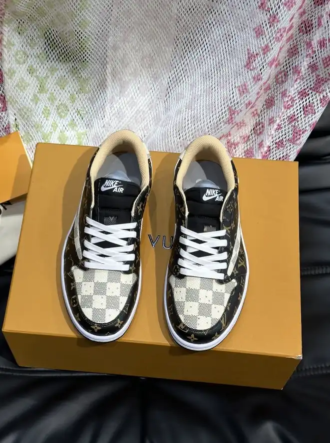 hype Louis Vuitton Sneakers