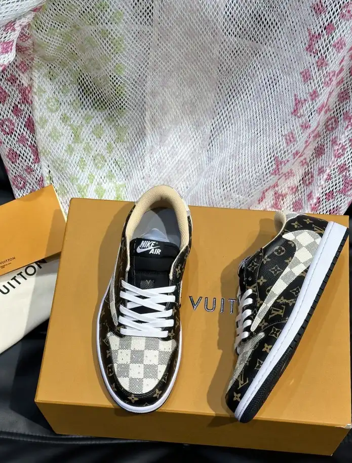 hype Louis Vuitton Sneakers