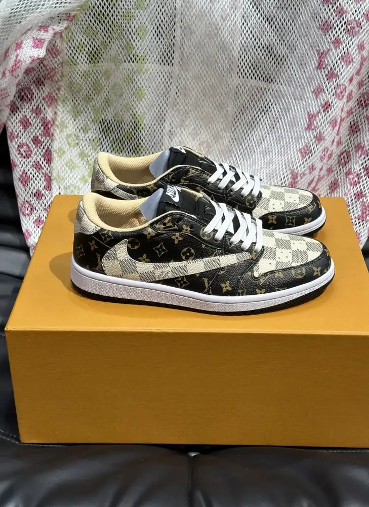 hype Louis Vuitton Sneakers