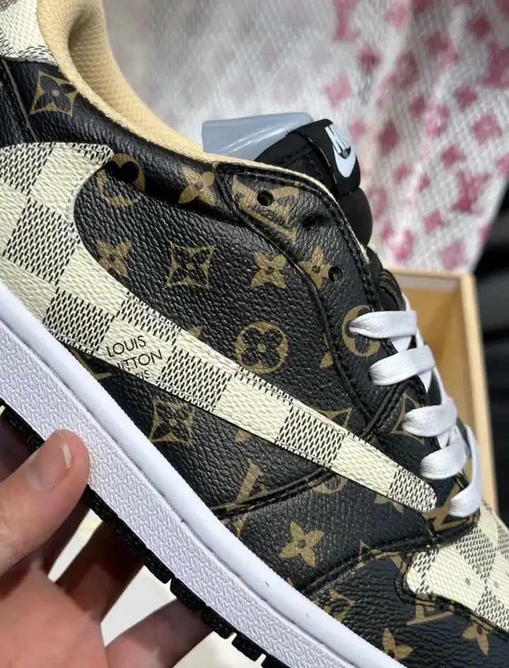 hype Louis Vuitton Sneakers