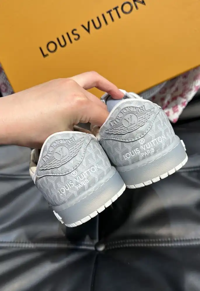 hype Louis Vuitton Sneakers