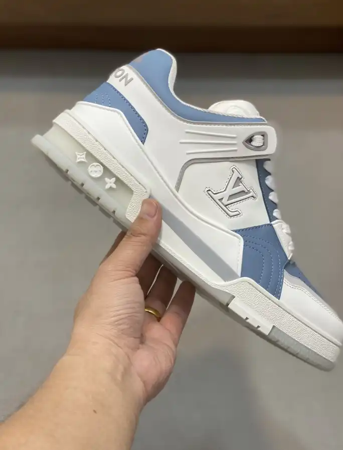 hype Louis Vuitton Sneakers