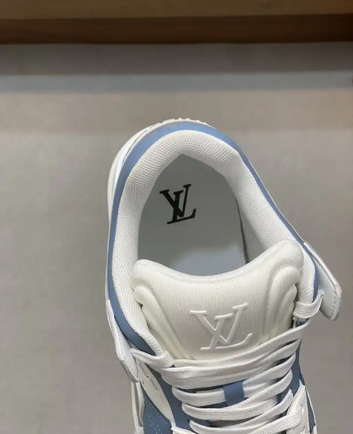 hype Louis Vuitton Sneakers