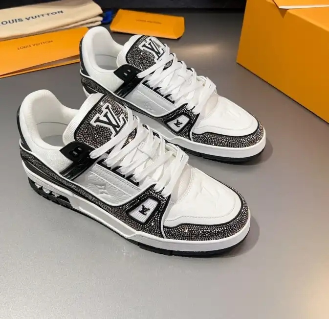 hype Louis Vuitton Sneakers