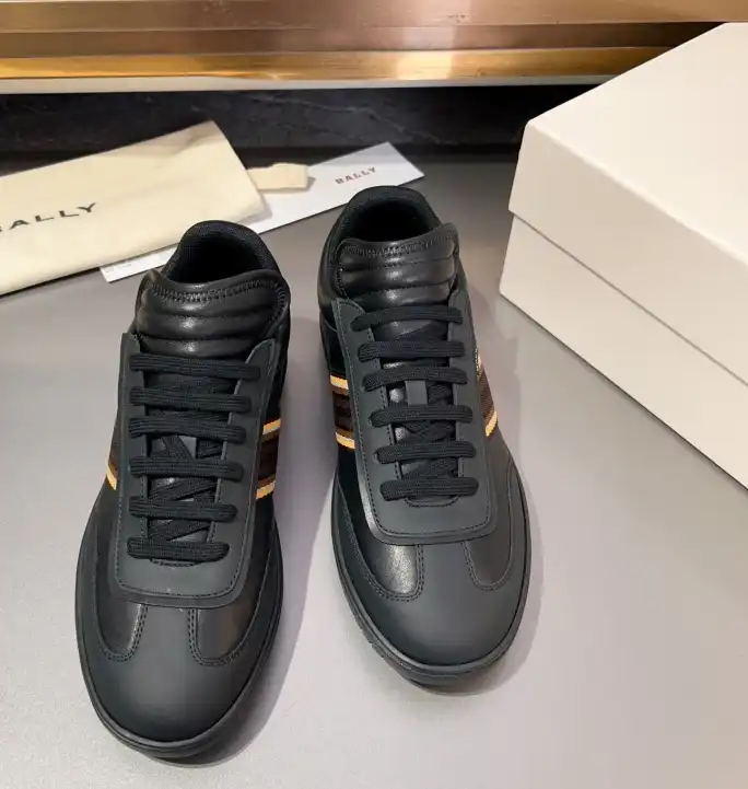 hype Burberry Sneakers