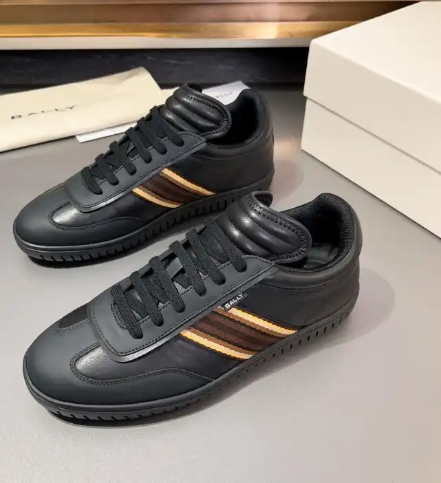 hype Burberry Sneakers