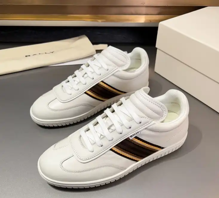 hype Burberry Sneakers