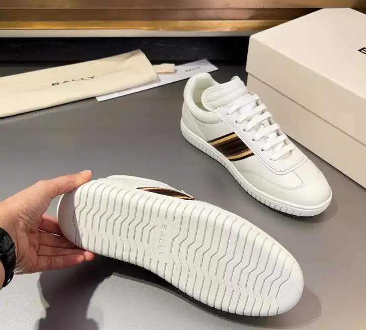 hype Burberry Sneakers