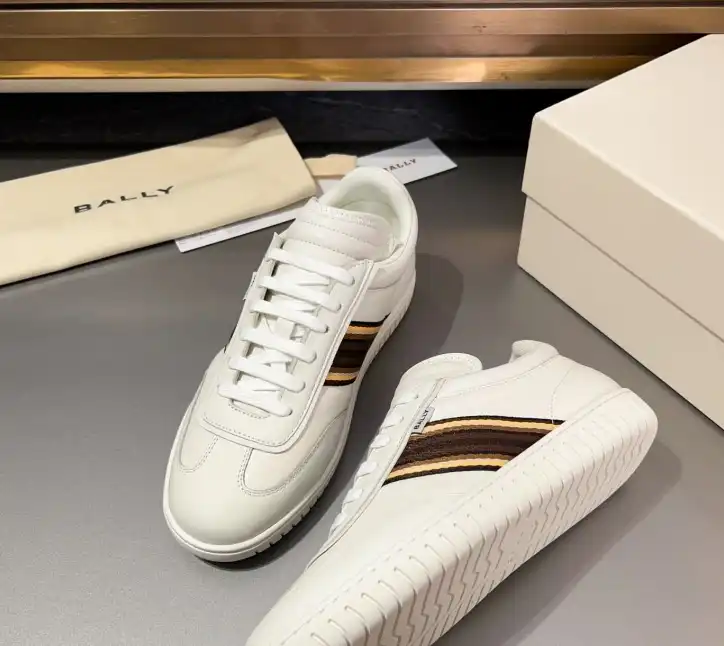 hype Burberry Sneakers