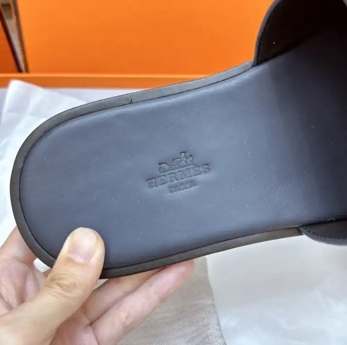 hype Hermes Slippers