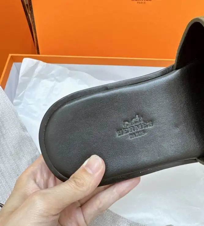 hype Hermes Slippers