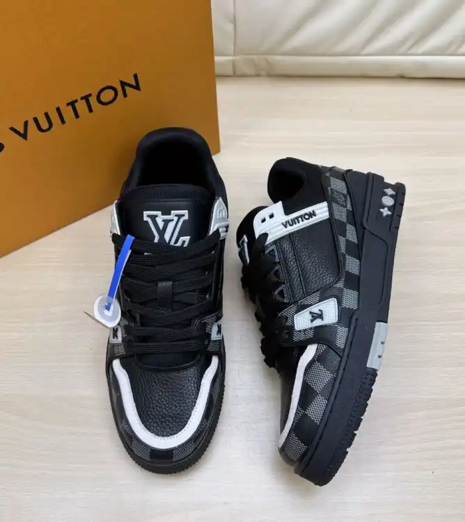 hype Louis Vuitton Sneakers