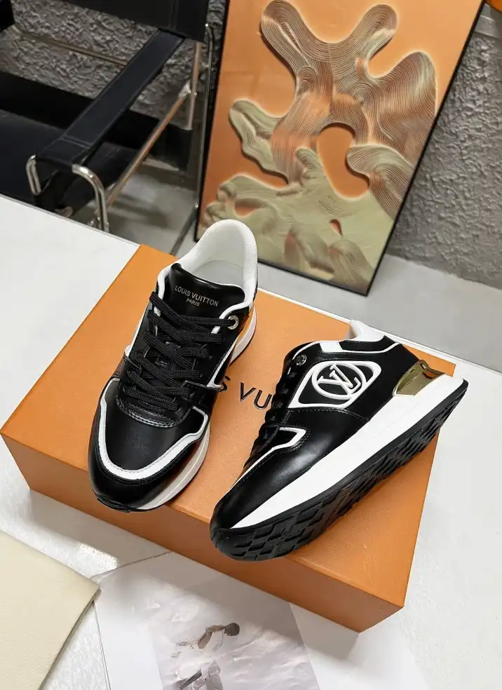 hype Louis Vuitton Sneakers