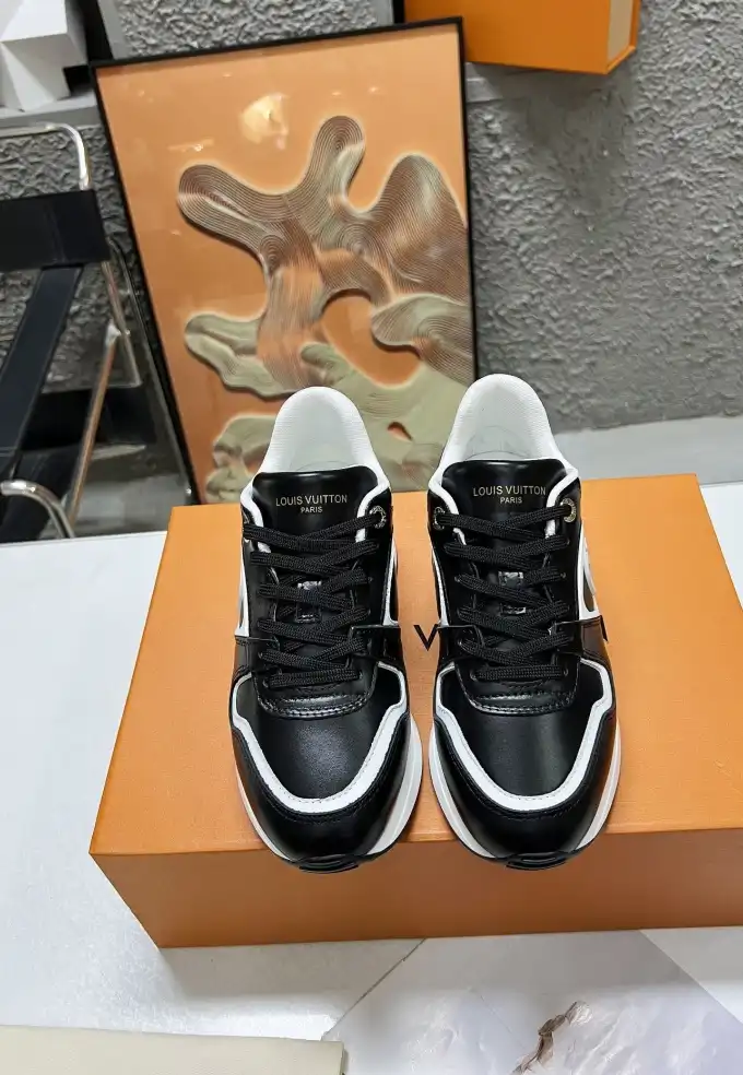 hype Louis Vuitton Sneakers