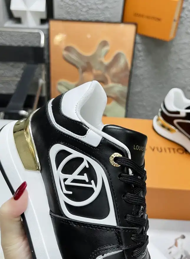 hype Louis Vuitton Sneakers