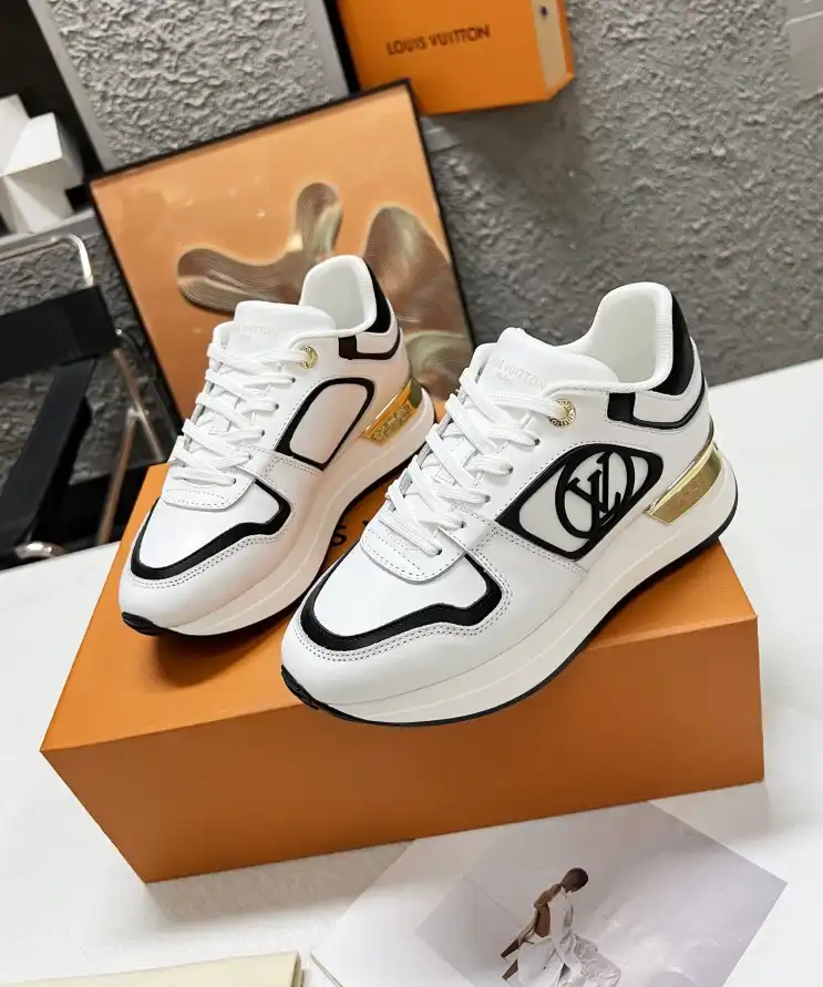 hype Louis Vuitton Sneakers