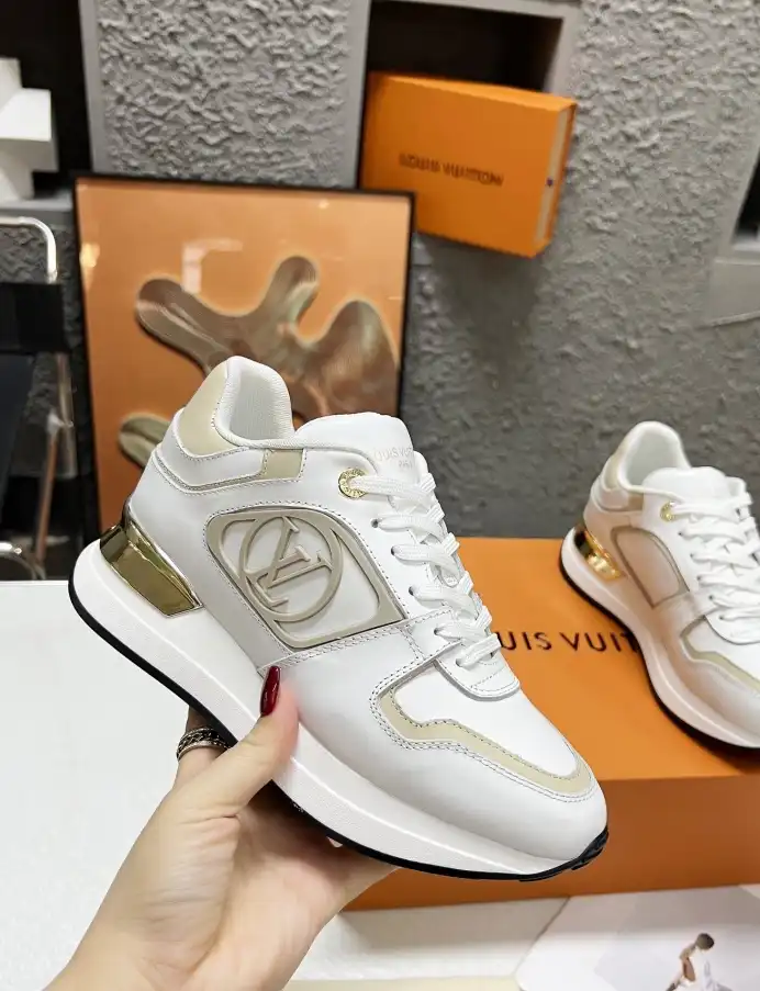 hype Louis Vuitton Sneakers