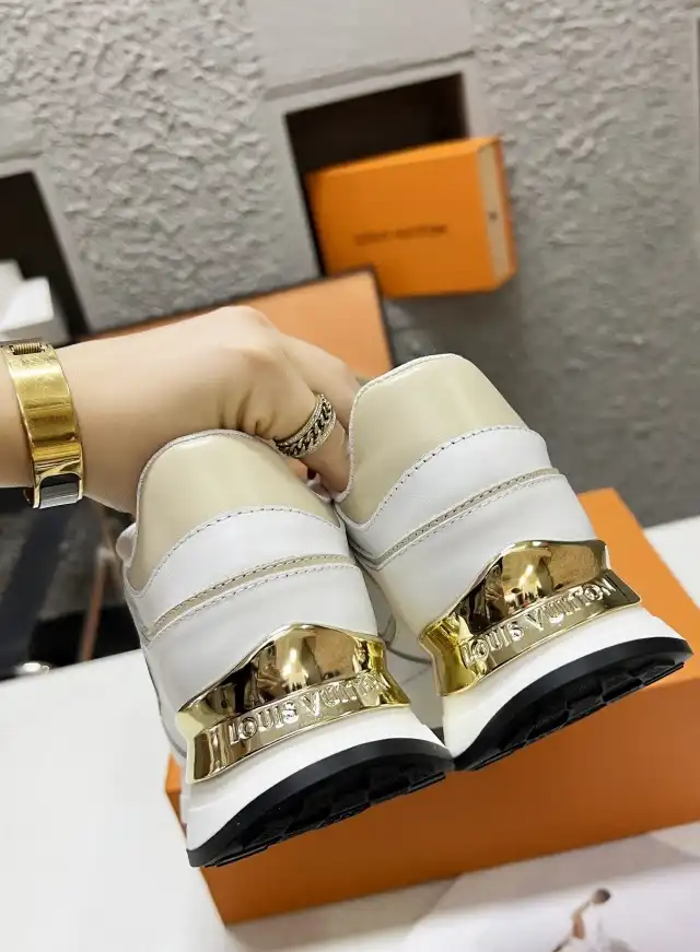 hype Louis Vuitton Sneakers