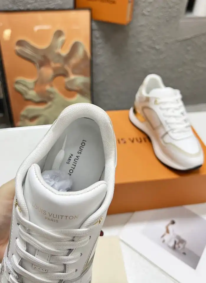 hype Louis Vuitton Sneakers