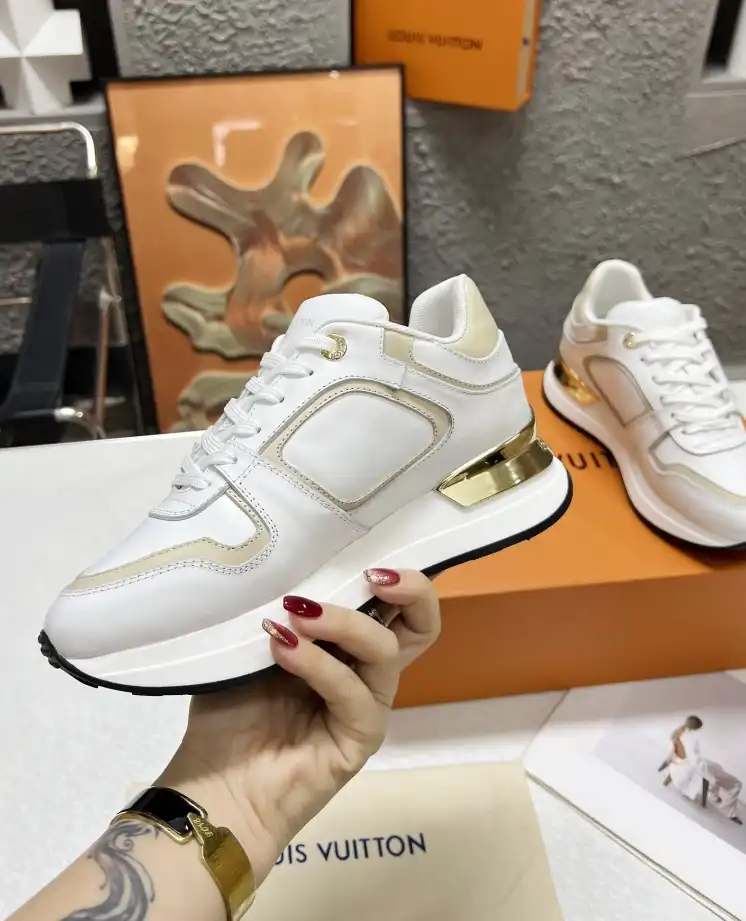 hype Louis Vuitton Sneakers