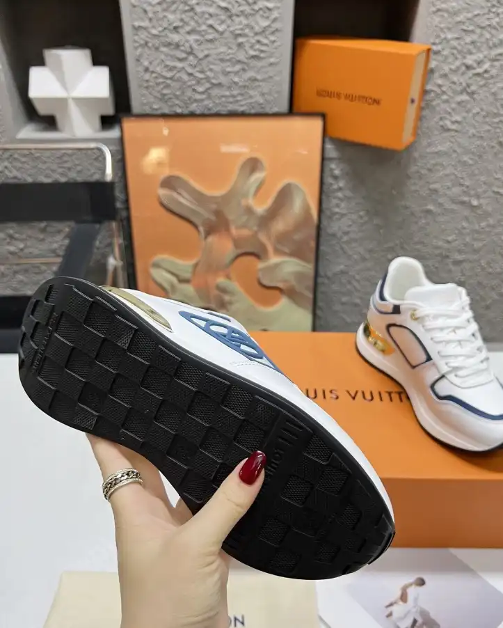 hype Louis Vuitton Sneakers