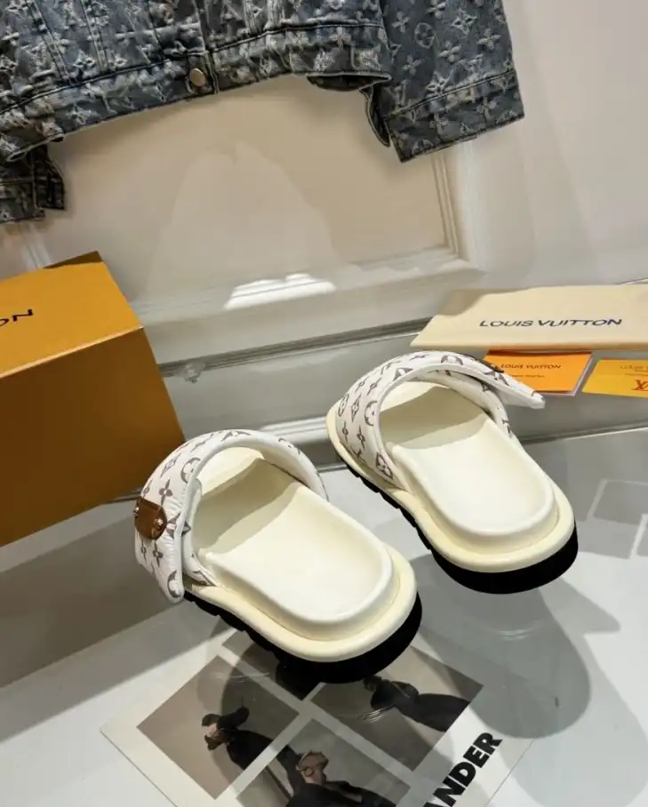 hype LV Slippers