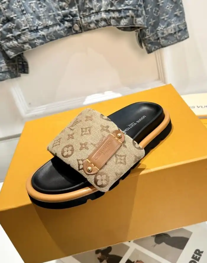 hype LV Slippers