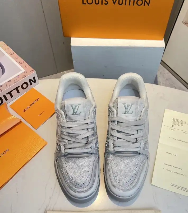 hype Louis Vuitton Sneakers