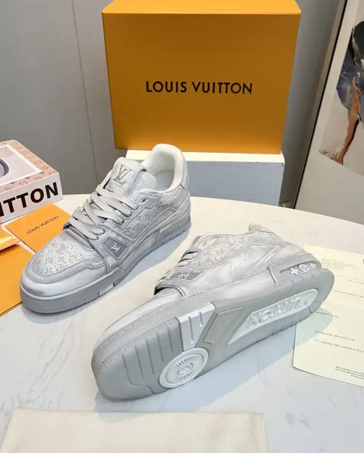 hype Louis Vuitton Sneakers