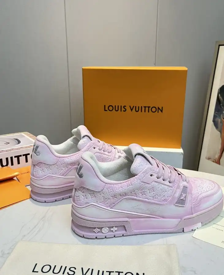 hype Louis Vuitton Sneakers