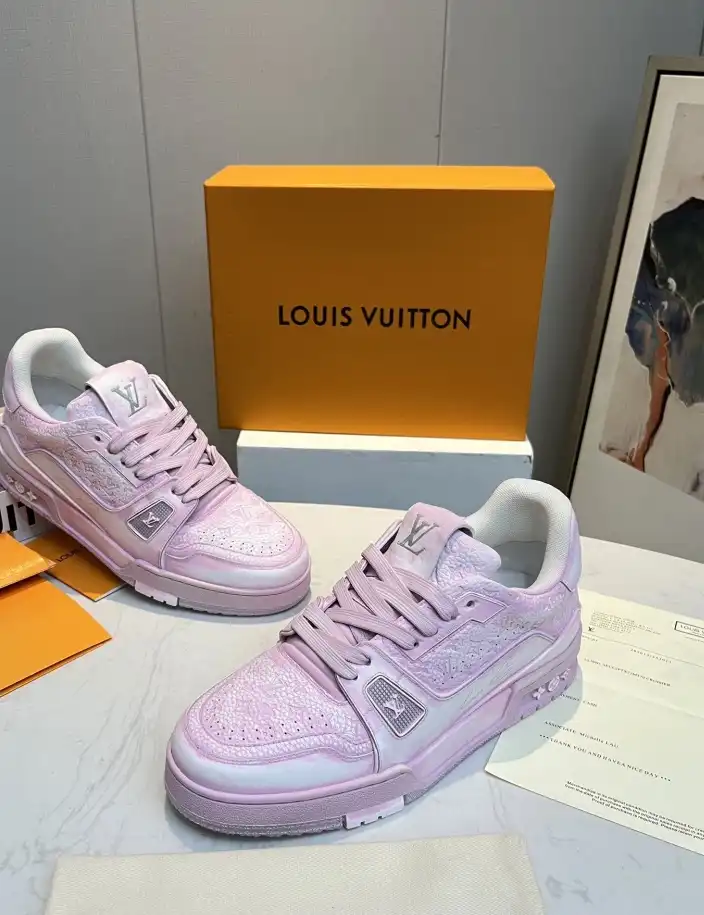 hype Louis Vuitton Sneakers