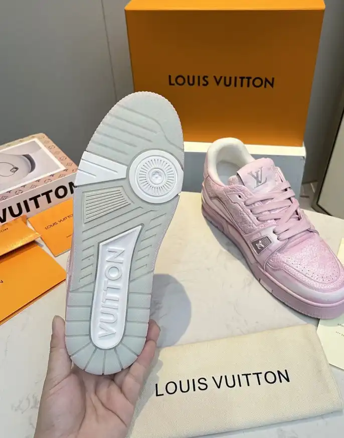 hype Louis Vuitton Sneakers