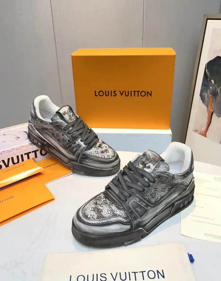 hype Louis Vuitton Sneakers