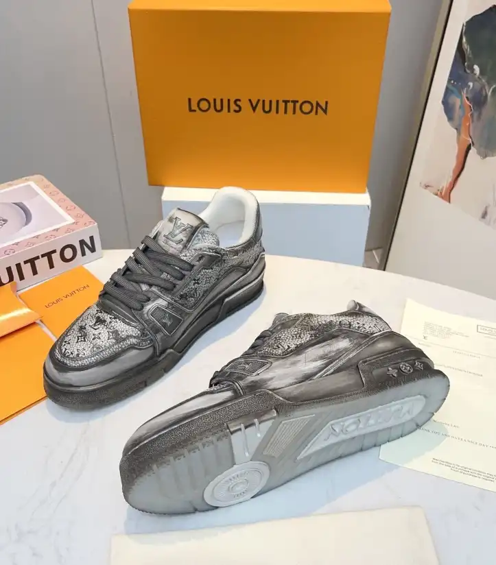 hype Louis Vuitton Sneakers