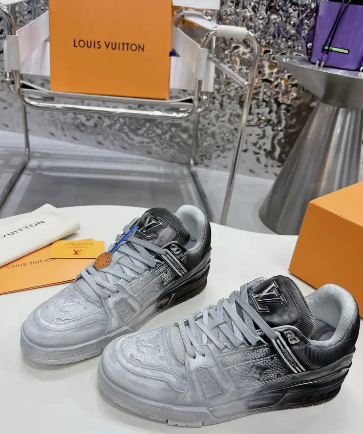 hype Louis Vuitton Sneakers