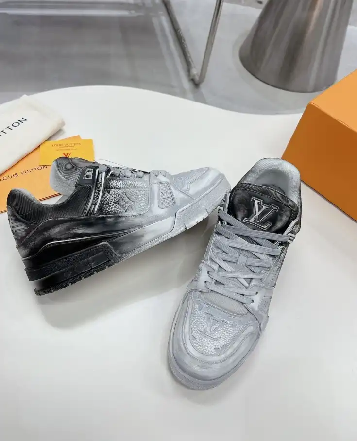 hype Louis Vuitton Sneakers