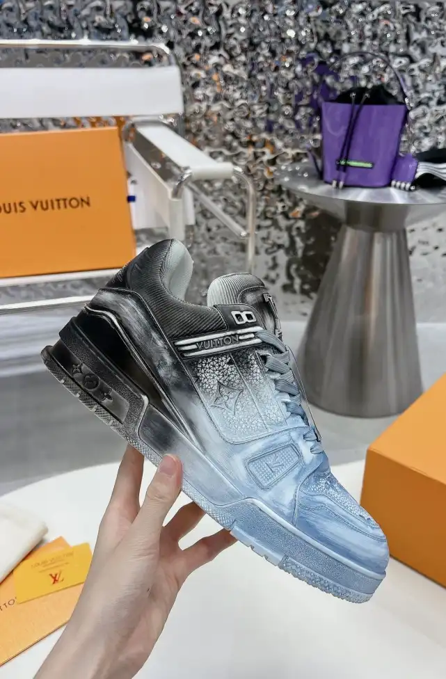 hype Louis Vuitton Sneakers