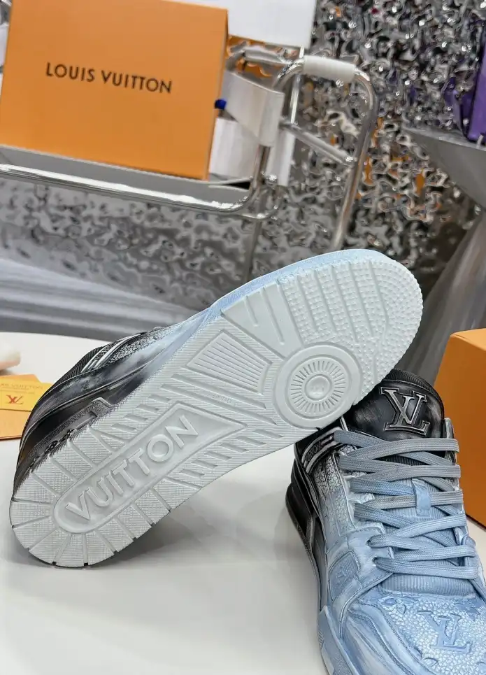 hype Louis Vuitton Sneakers