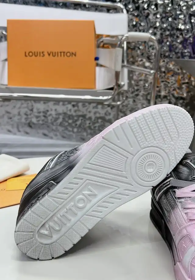 hype Louis Vuitton Sneakers