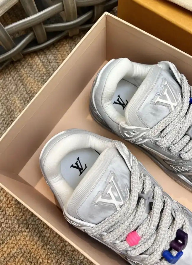 hype Louis Vuitton Sneakers