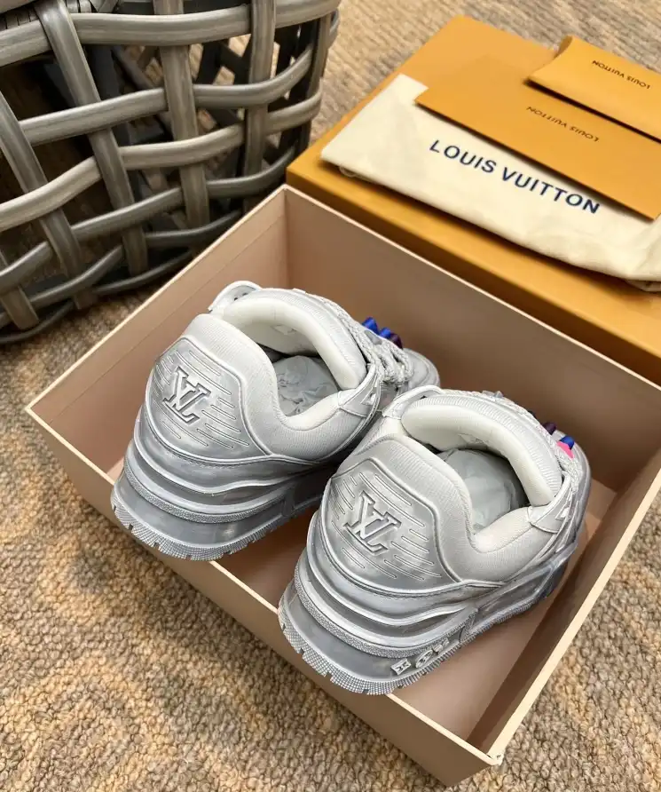 hype Louis Vuitton Sneakers