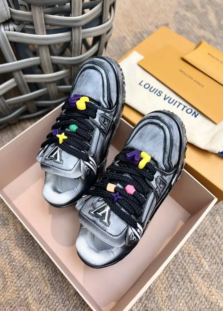 hype Louis Vuitton Sneakers